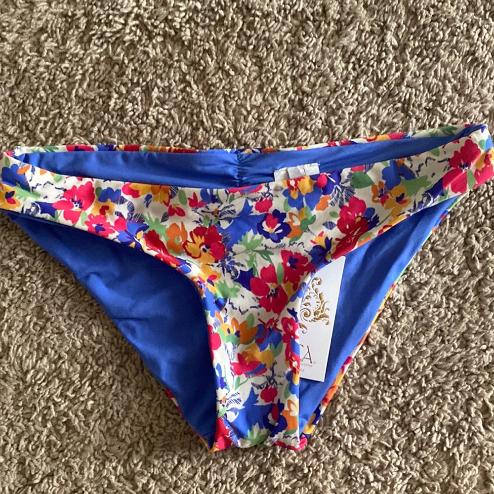 BECCA swim bottoms cheeky butt scrunch NWT